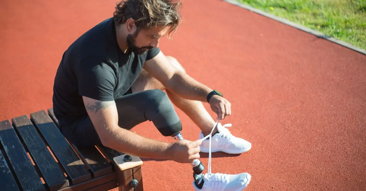 Choosing the Best Athletics Shoes for Optimal Performance
